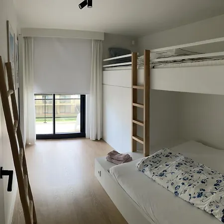 Alexandra 405 Apartment *